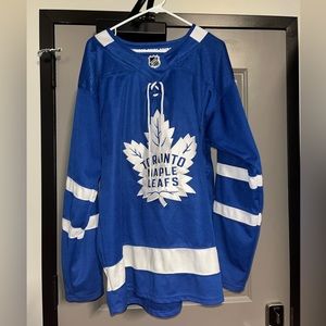 Auston Matthew’s Jersey